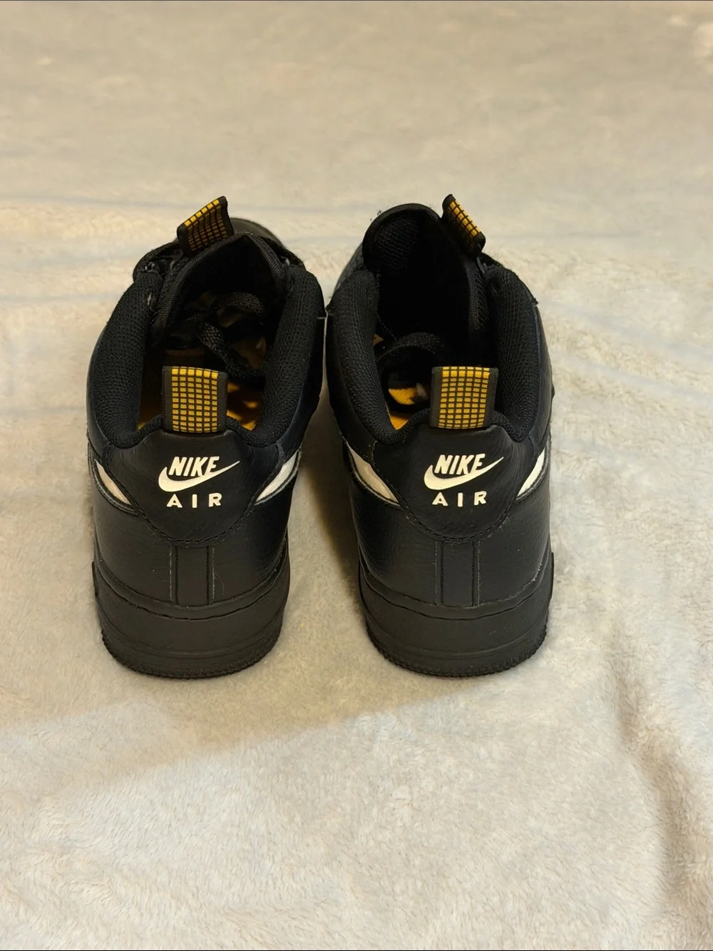 Nike Air Force 1 Kids Black and white Sneakers with Yellow Trim